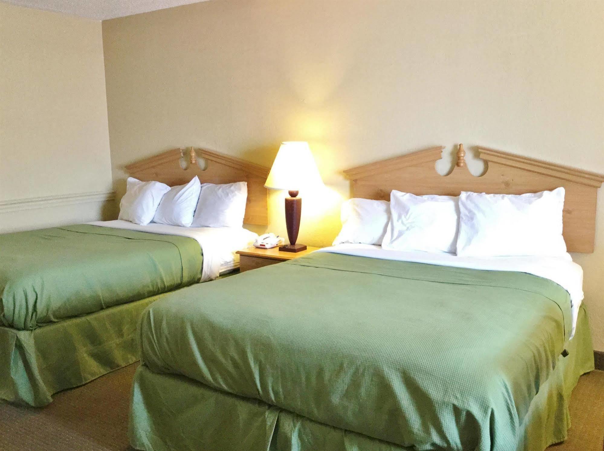 Americas Best Value Inn & Suites Конуэй Экстерьер фото