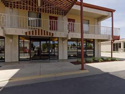 Americas Best Value Inn & Suites Конуэй Экстерьер фото